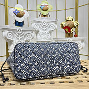 Colestore Louis Vuitton Flight Mode Neverfull MM Tote Bag Monogram Emblème/Monogram Bleu Blue 47 x 28 x 14 cm - 3