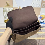 Colestore Louis Vuitton Pochette Métis MM Beige Trench Embossed calfskin suede leather 32 x 20 x 7 cm - 5