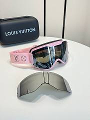 Colestore Louis Vuitton LV Snow Mask Pink color frame Black Monogram lenses - 6