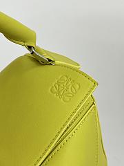 Colestore Loewe Small Featherlight Puzzle bag in nappa lambskin Lemon 24 x 16.5 x 10.5cm - 2