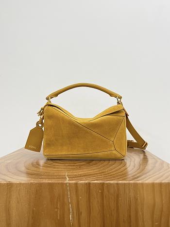 Colestore Loewe Small Featherlight Puzzle bag in suede Ochre 24 x 16.5 x 10.5 cm