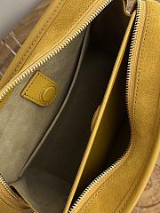 	 Colestore Loewe Small Amazona 180 bag in Suede Ochre 24.5 x 18.5 x 10 cm - 3