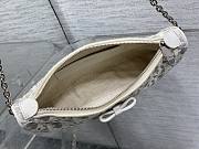 Colestore Dior Promenade Pouch with Chain Latte and Gray Dior Oblique Jacquard 22 x 11.5 x 4.5cm - 5