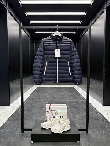 Colestore Moncler Night Blue Daniel Short Down Jacket