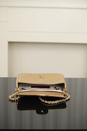 Colestore Chanel Fall Winter 2026 Small Flap Bag   Shiny Grained Calfskin & Gold-Tone Metal  Light Brown  16 x 23 x 6cm - 3