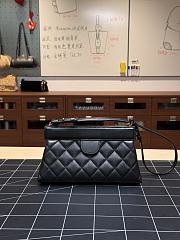 Colestore Chanel Fall-Winter 2026 Clutch with Chain   Lambskin & Gold-Tone Metal  Black   13 x 23 x 7cm - 2