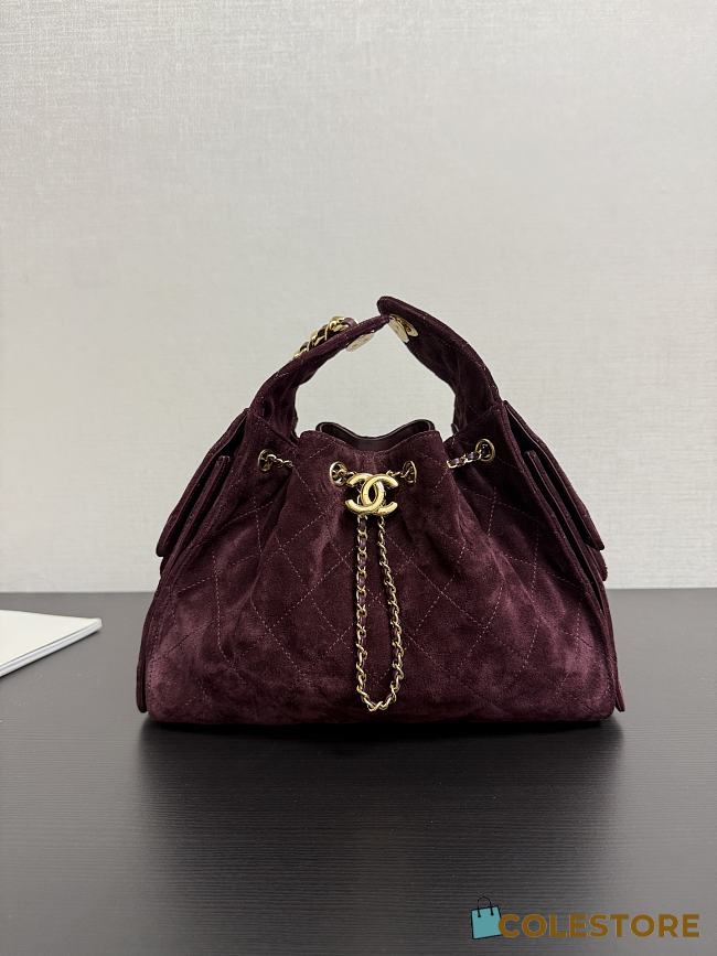 Colestore Chanel Fall Winter 2026 CHANEL 25 Small Handbag   Suede Calfskin & Gold-Tone Metal  Burgundy  30 x 26 x 14cm - 1