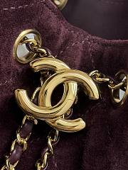 Colestore Chanel Fall Winter 2026 CHANEL 25 Small Handbag   Suede Calfskin & Gold-Tone Metal  Burgundy  30 x 26 x 14cm - 6