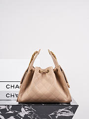 Colestore Chanel Fall Winter 26 CHANEL 25 Small Handbag   Grained Calfskin & Gold-Tone Metal  Light Brown  30 x 26 x 14cm - 5