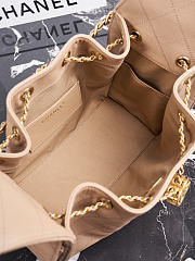 Colestore Chanel Fall Winter 26 CHANEL 25 Small Handbag   Grained Calfskin & Gold-Tone Metal  Light Brown  30 x 26 x 14cm - 2