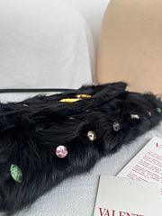 Colestore Valentino Garavani Devain Small Shoulder Bag In Lamb Fur With Rhinestones Black/multicolour 23.5x12x3cm - 5