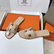 Colestore Hermes Oran sandal in Beige - 6