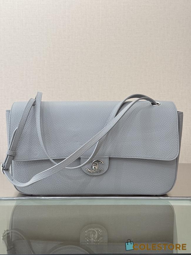 	 Colestore Chanel Fall Winter 2026 Maxi bag with flap Grained calfskin and Silver metal Grey 19.5 x 32 x 10cm - 1
