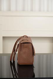 	 Colestore Chanel Fall Winter 2026 Maxi bag with flap Grained calfskin and Silver tone metal Camel 19.5 x 32 x 10cm - 6