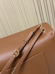 	 Colestore Chanel Maxi Flapbag Grained Calfskin & Gold-tone Metal Camel 26 x 38.5 x 11cm - 3