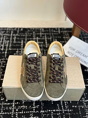 Colestore  Golden Goose True-Star in olive suede with gold star - 3