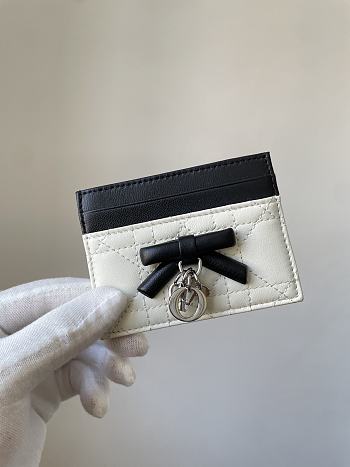 Colestore Dior Qixi Lady Dior Freesia Card Holder Two-Tone Latte and Black Cannage Lambskin 10.5 x 8 x 0.5 cm