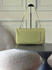 Colestore Chanel Fall Winter 2026 Maxi Flap bag   Grained Calfskin & Gold-Tone Metal Green  19.5 x 32 x 10cm - 4