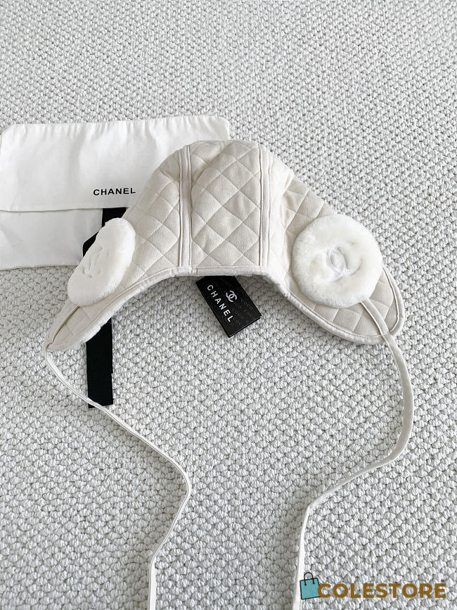 	 Colestore Chanel Quilted Hat Suede & Shearling Lambskin, White - 1