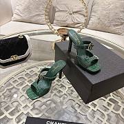 Colestore Chanel Métiers d’art 2026 Mules   Crocodile Embossed Patent Calfskin & Metal  Dark Green - 4