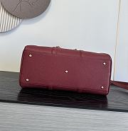 Colestore Chanel Cruise 2026/27 Large Bowling Bag Grained Calfskin & Gold-Tone Metal Burgundy 40 x 19 x 21 cm - 3