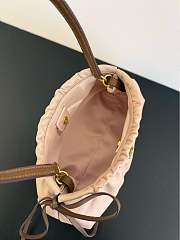 Colestore Miu Miu Nappa leather pouch Powder Pink / Caramel 24 x 13 x 9cm - 2