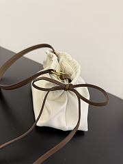 	 Colestore Miu Miu Nappa leather pouch White/Caramel 24 x 13 x 9cm - 5
