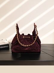 Colestore Chanel Fall Winter 2026 CHANEL 25 Mini Handbag Suede Calfskin & Gold-Tone Metal Burgundy 20 x 22 x 12.5cm - 6