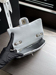 Colestore Chanel Fall Winter 2026 Pre-Collection Evening Bag   Strass & Gold-Tone Metal  Silvery  13 x 21 x 8cm - 3