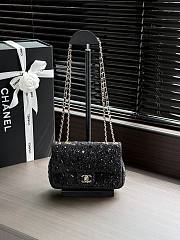 	 Colestore Chanel Fall Winter 2026 Pre-Collection Evening Bag Strass & Gold-Tone Metal Black 13 x 21 x 8cm - 1