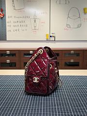 Colestore Chanel Fall Winter 2026 CHANEL 25 Mini Handbag Quilted Shiny Calfskin & Gold-Tone Metal Dark Burgundy 20 x 22 x 12.5cm - 4
