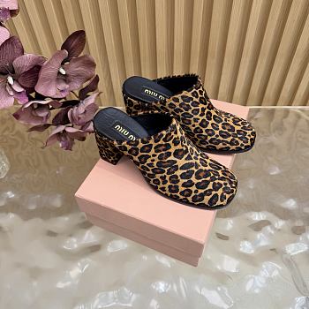 Colestore Miu Miu Printed leather mules Honey