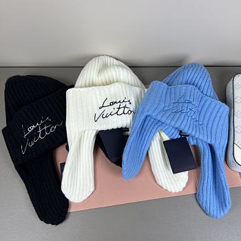 Colestore Louis Vuitton  Beanie LV Script