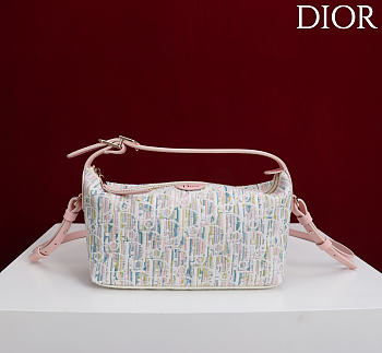 Colestore Dior Nomad Pouch Multicolor Dior Oblique Pastel Jacquard 22 x 13 x 9.5 cm