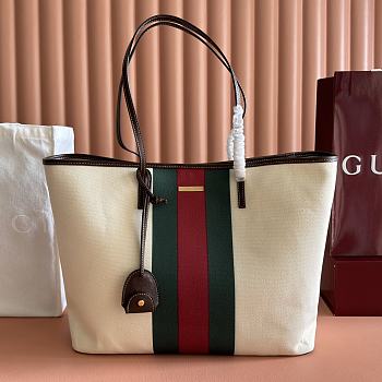 Colestore Gucci Tribeca large tote bag with charm in natural canvas 38 x 29.5 x 13cm