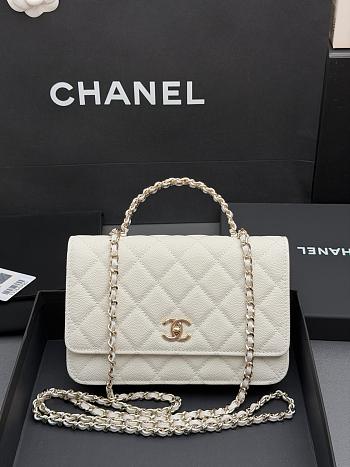 Colestore Chanel Wallet On Chain Grained Calfskin and Imitation Pearls White 20 x 12.5 x 4 cm